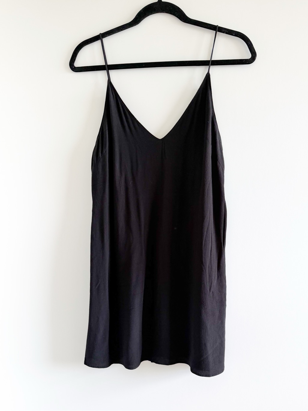 Wilfred Free V-Neck Dress (Black)